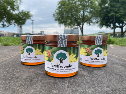🍯 Bienenstock in Deutschland adoptieren - Honigpatenschaft